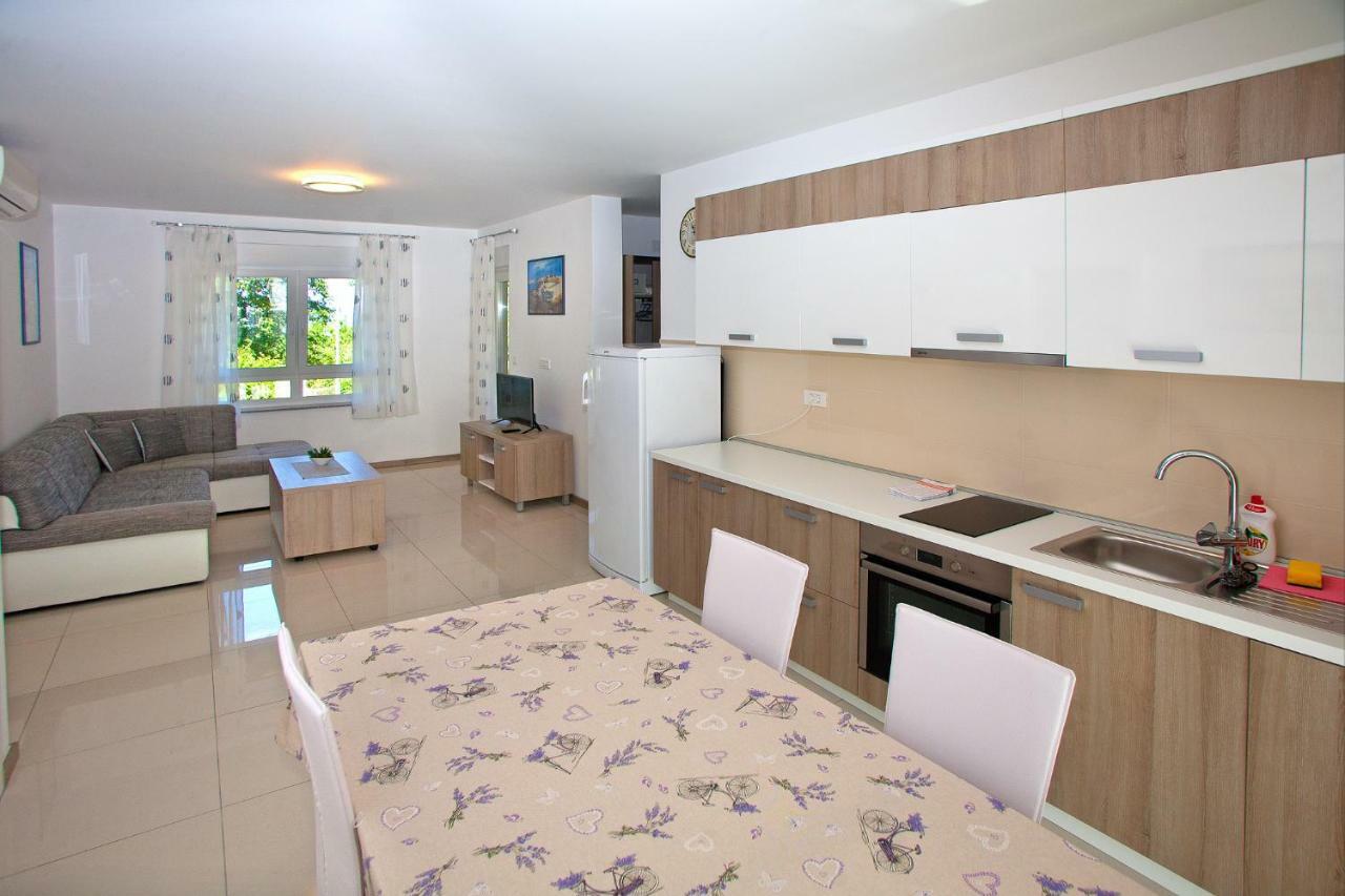 Apartments Maslina II Nijvice Zewnętrze zdjęcie