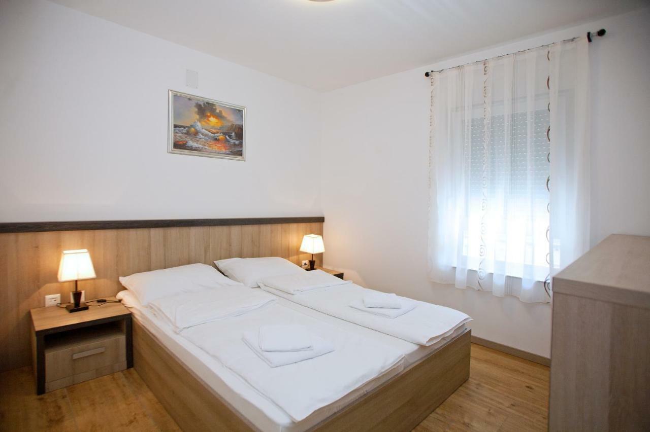 Apartments Maslina II Nijvice Zewnętrze zdjęcie